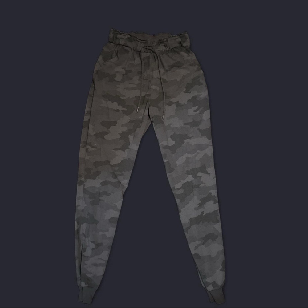 Camouflage LULULEMON Jogger Pants🖤🤍